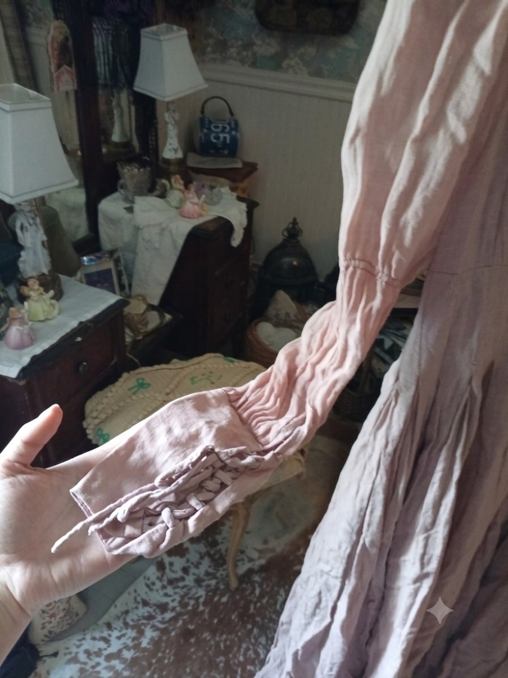 Linennaive Elegant Dusty Pink Maxi Dress with Sweetheart Neckline - Picture 6 of 10